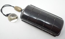 Japanisches Inro mit Lupen-